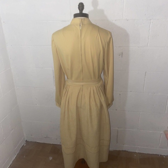 Vintage Herman Marcus 60s Yellow Size 14 Mock Suede Mid Mod belted Fall dress - Picture 6 of 11